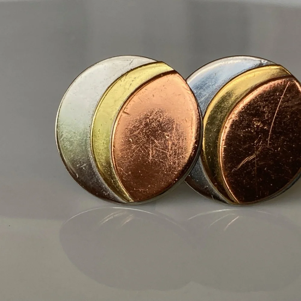 Shield 5th Avenue Tri Tone Metal Cufflinks 1960s Rare Unique & Signed